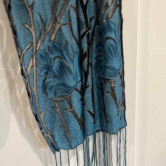 Women's Scarf - Black and Blue Floral Print - Picture 2 of 3